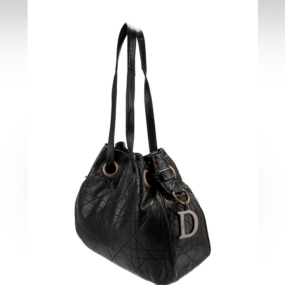 💯 Authentic Dior Cannage Bag.